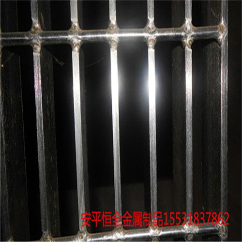 【莆田不銹鋼吊頂鋼格柵板廠家,不銹鋼吊頂鋼格柵板污水廠適用】- 